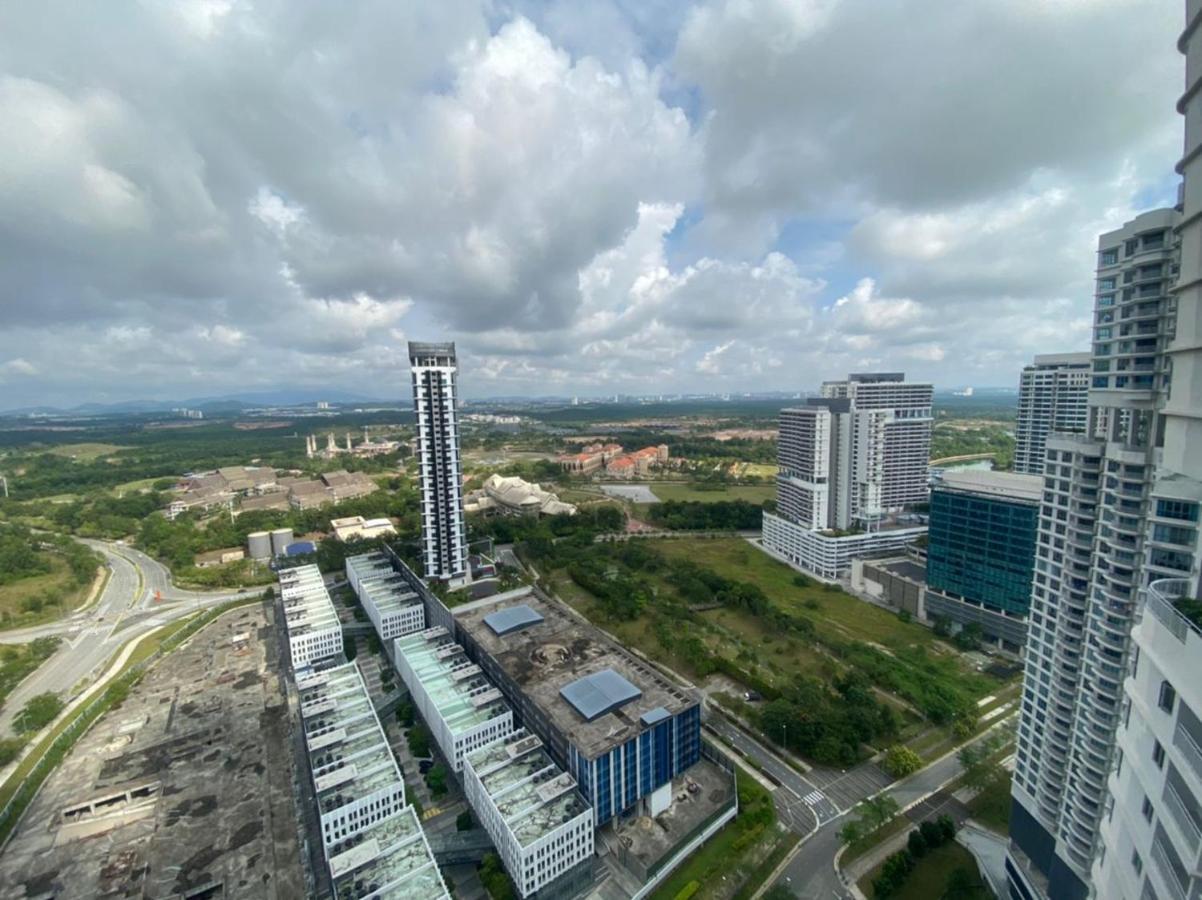 Teega Suites, Puteri Harbour, Iskandar Puteri * Nusajaya (Iskandar Puteri)
