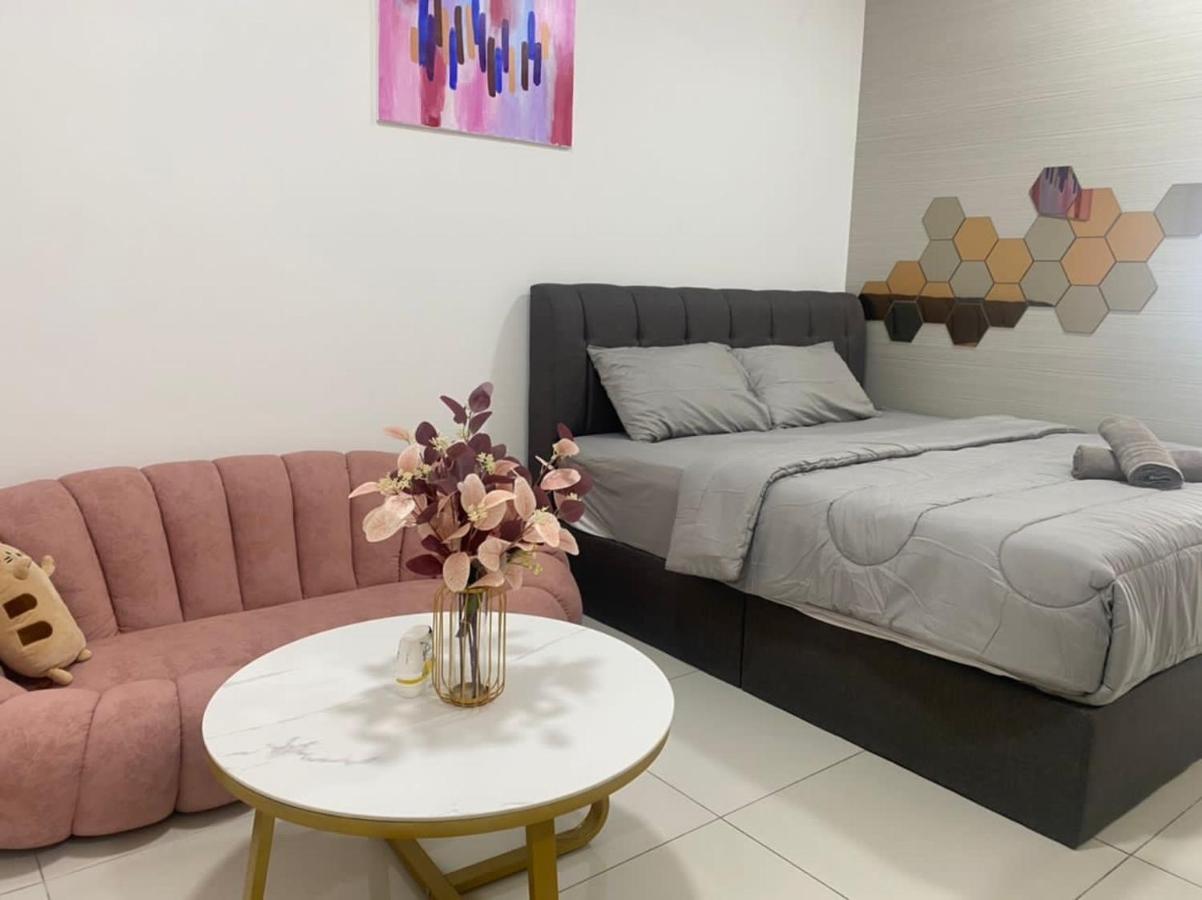 Teega Suites, Puteri Harbour, Iskandar Puteri Apartment *